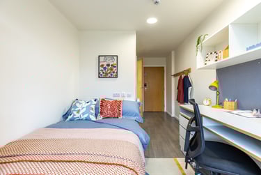 Classic En Suite at Bridge House, 180 Old Dumbarton Road, City Centre, Glasgow, G38QB - Image 2